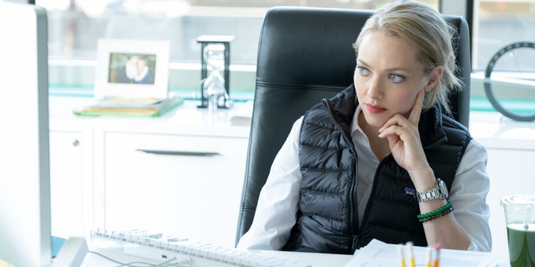 Amanda Seyfried as Elizabeth Holmes in The Dropout Featured Image