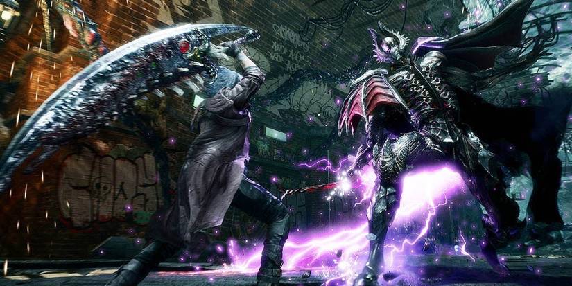 Dante aiming for a heavy attack with his sword