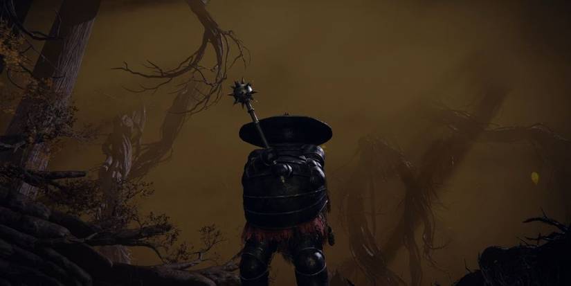 Tarnished wielding the Morning Star hammer in Elden Ring 