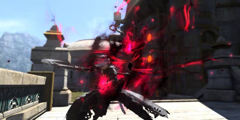 FF14 A Reaper doing a more powerful attack