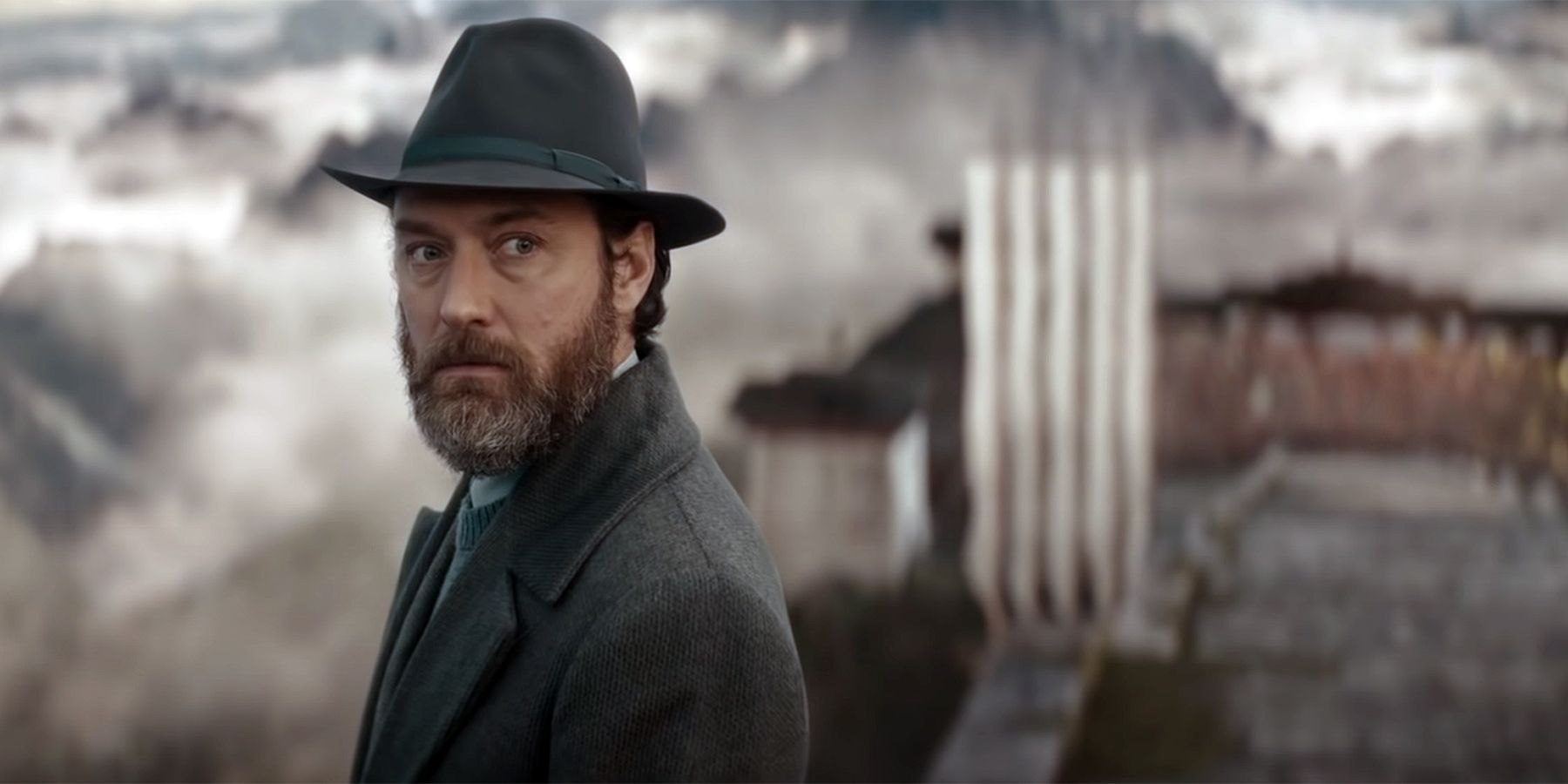 Fantastic Beasts The Secrets of Dumbledore featurette