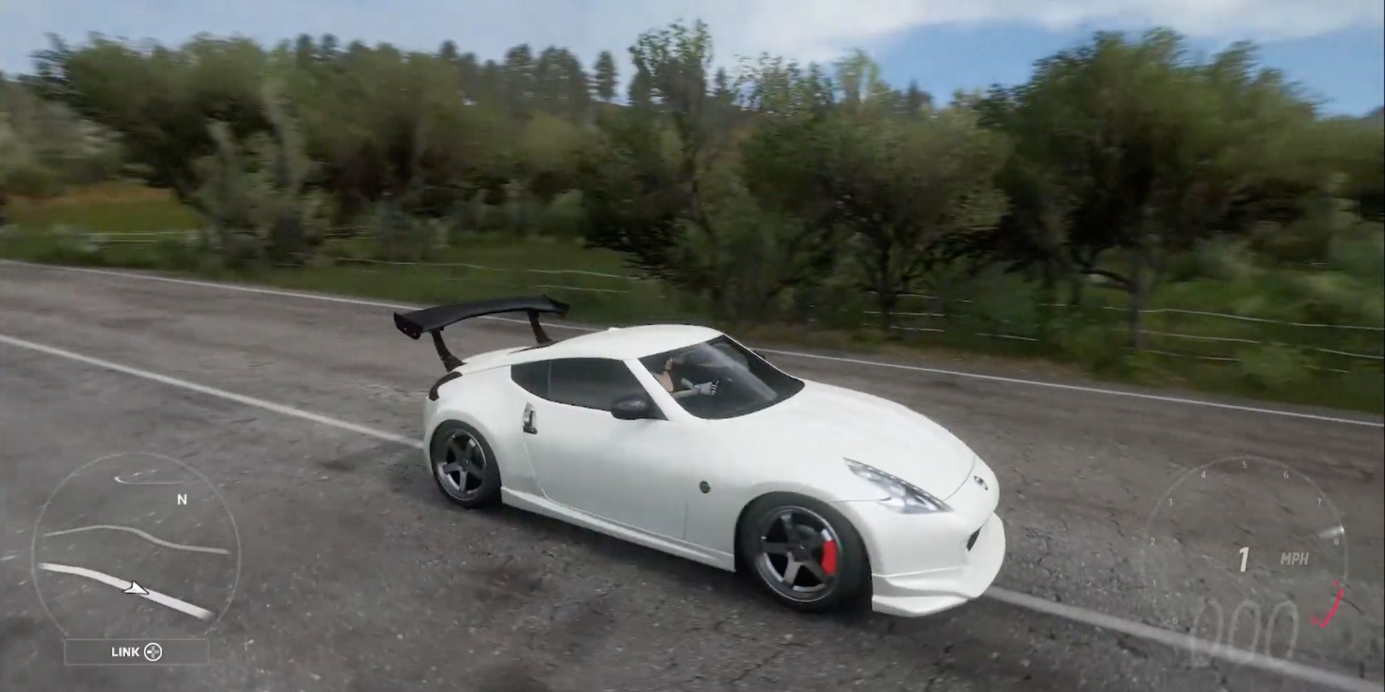 Forza Horizon 5 - Budget cars - Nissan 370Z - Player races along smoothly in a sports car