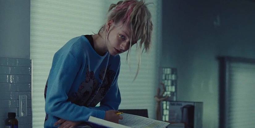 Hunter Schafer Euphoria Special Episode Depression