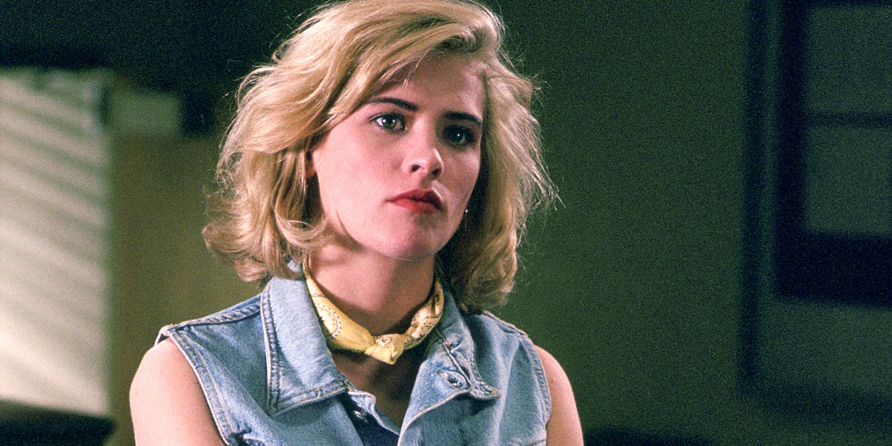 Kristy Swanson as Buffy Summers in Buffy The Vampire Slayer