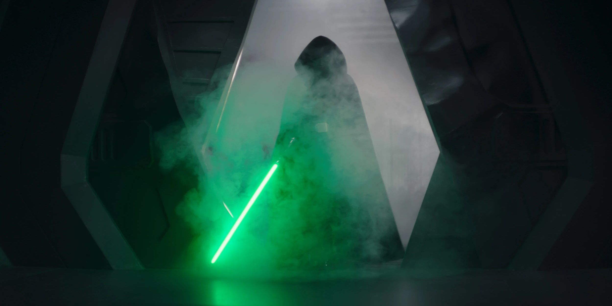 Luke Skywalker with a green lightsaber in The Mandalorian season 2 finale