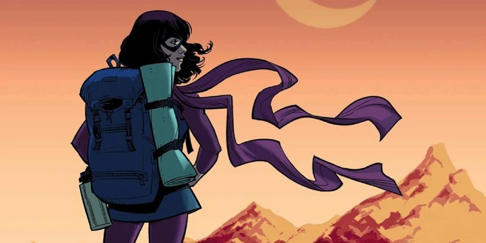 Мисс Марвел с рюкзаком на фоне пустыни в обложке комикса