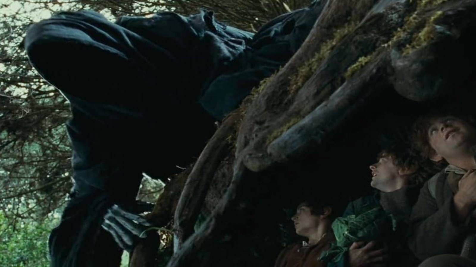 A Ringwraith looking for Frodo, Sam, Merry, and Pippin in The Lord of the Rings: The Fellowship of the Ring