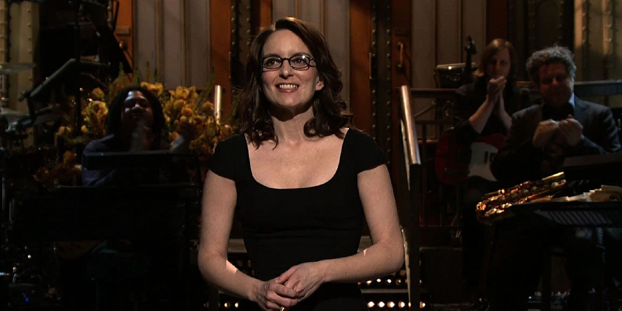 Tina Fey appearing in her monologue in 2008