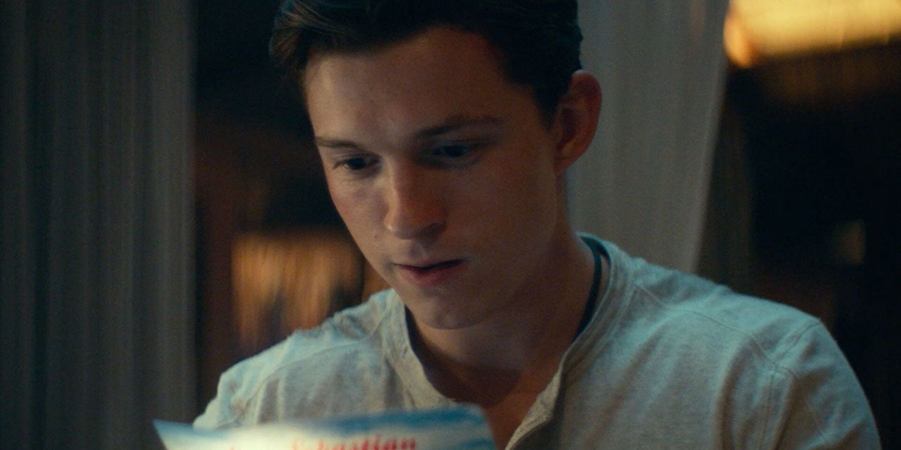 Vietnã proíbe novo filme de Tom Holland por controvérsia no mapa