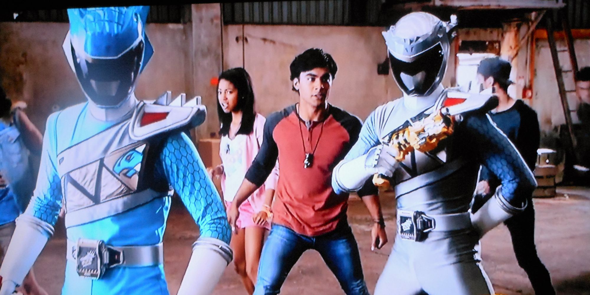 The Rangers assemble in Power Rangers Dino Charge