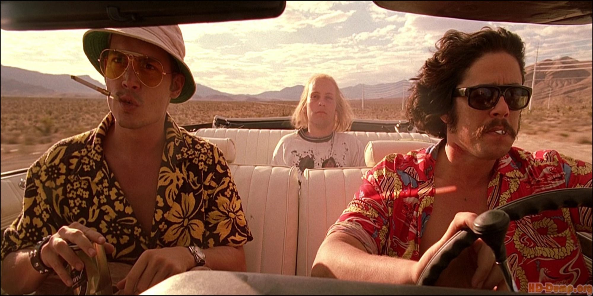 fear-and-loathing-in-las-vegas opening scene with hitchiker