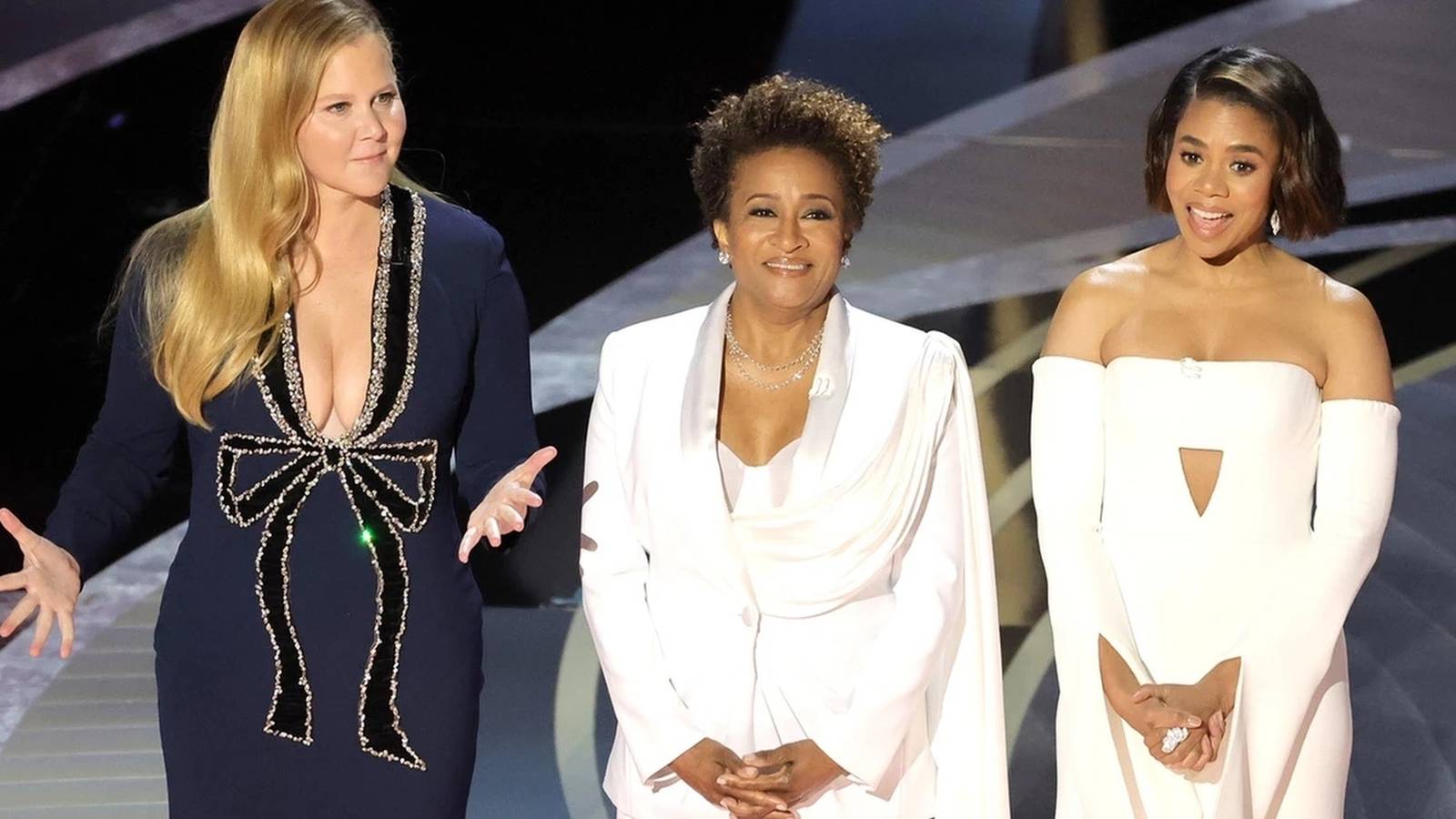 Amy Schumer oscars 2022 hosts