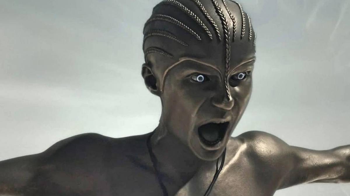 raised-by-wolves-7 Cropped