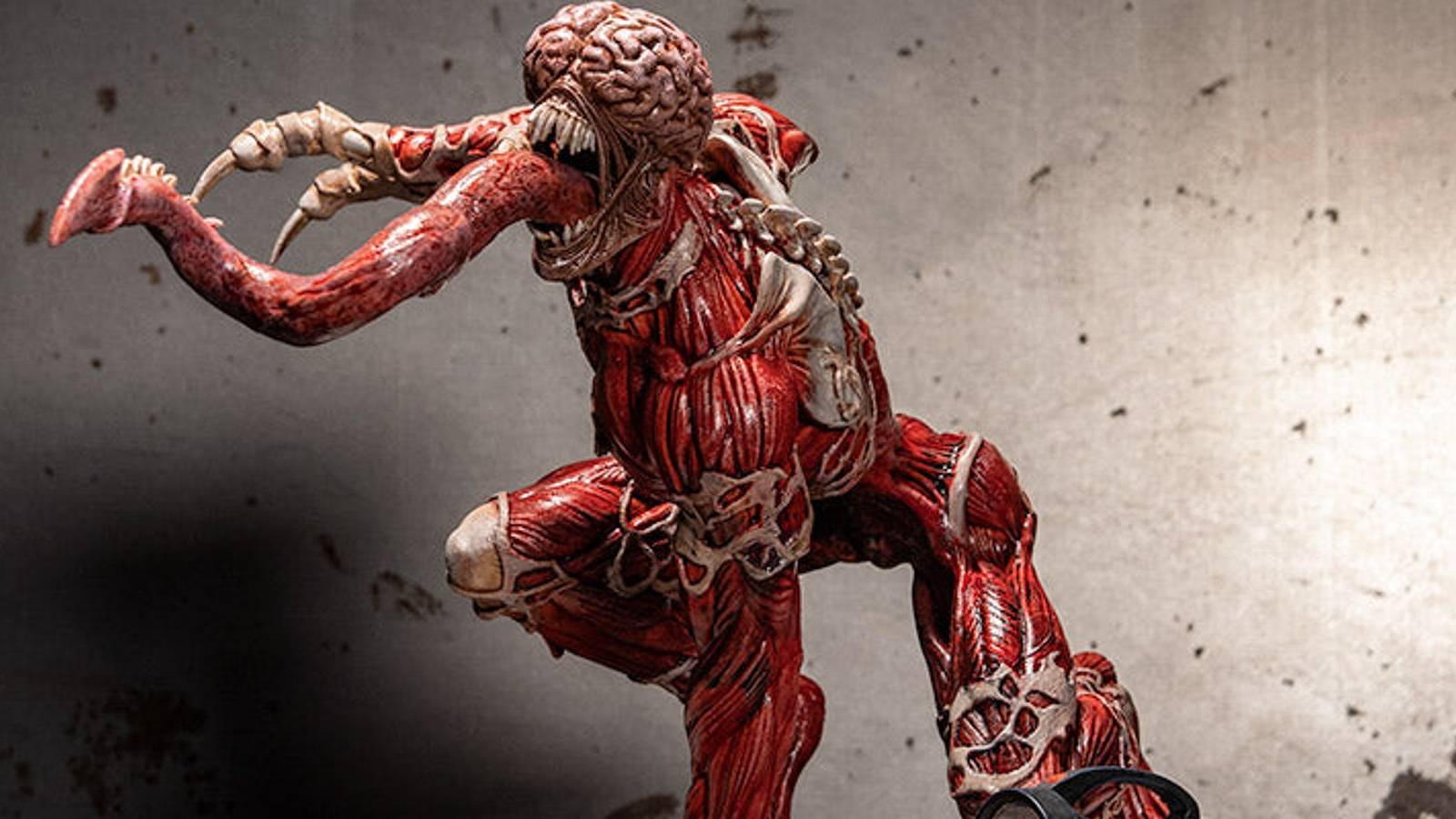resident-evil-licker-figure