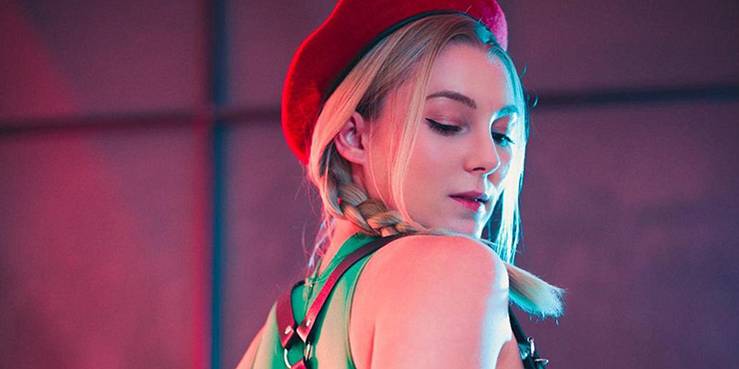 twitch streamer stpeach cammy street fighter cosplay