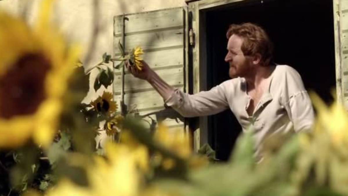 vincent van gogh in Doctor Who with sunflowers