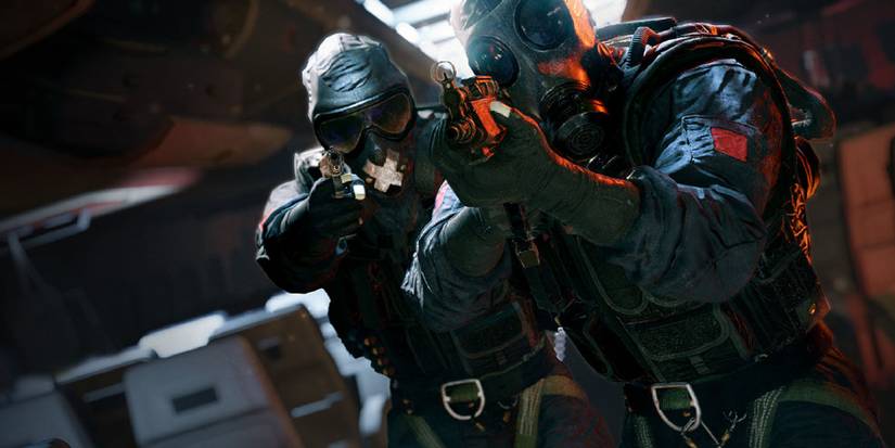 Rainbow Six Siege A group of players surveying the scene