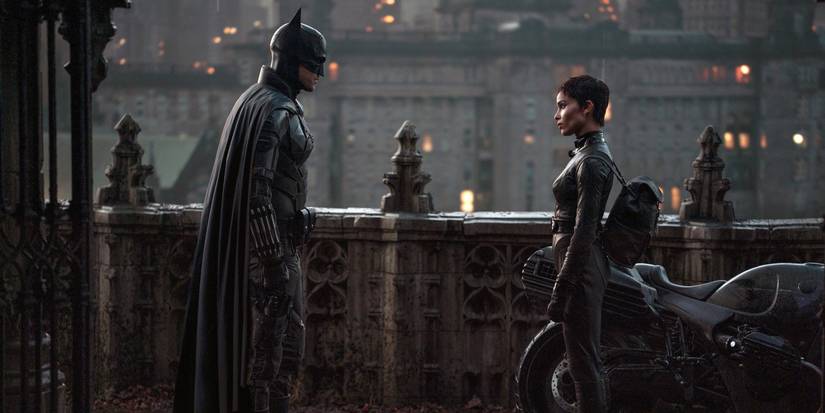 Batman talking to Catwoman at the end of The Batman