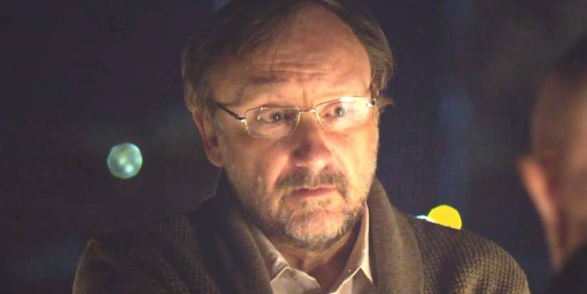 A frightened Werner talking to Mike at night