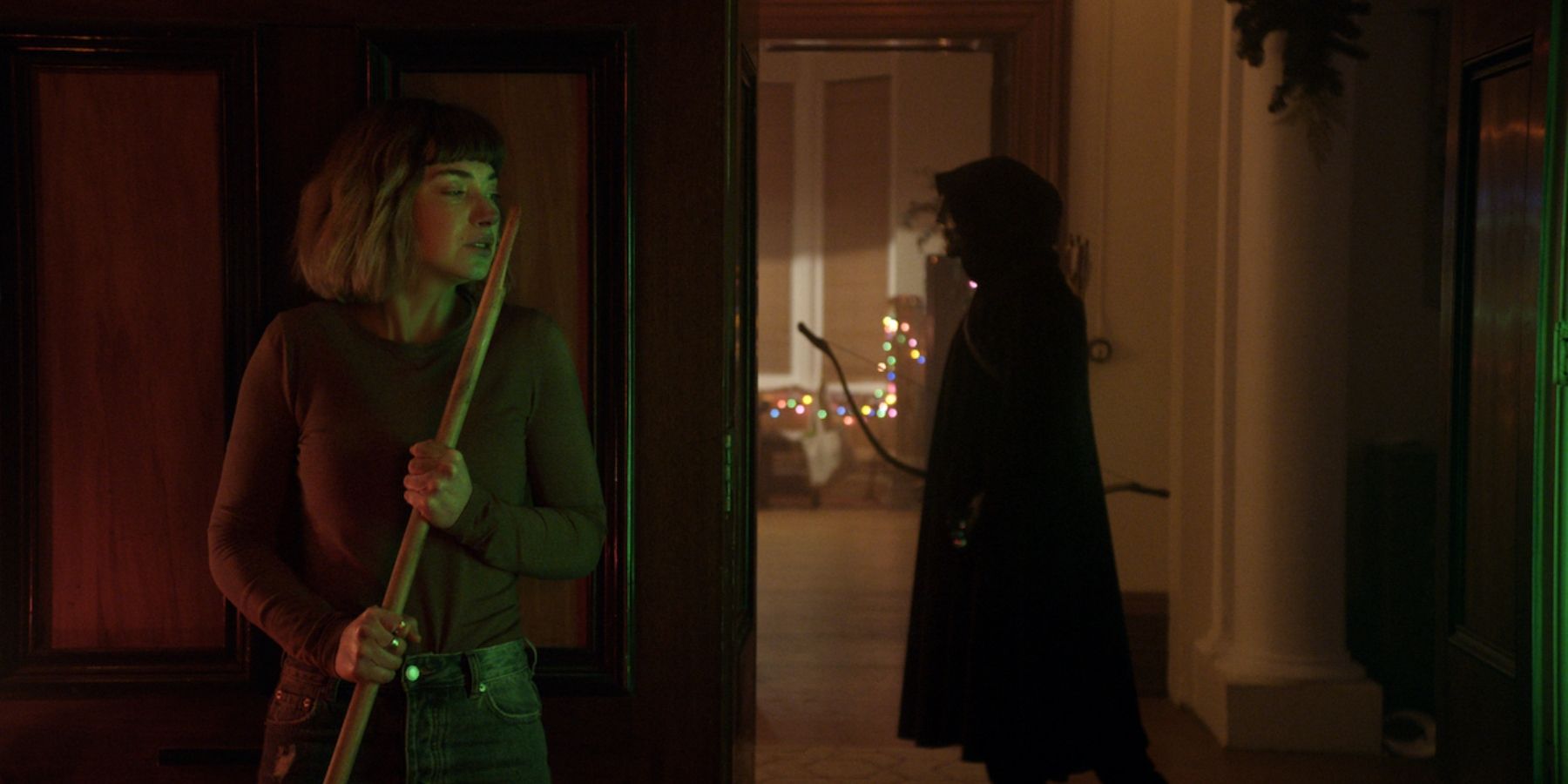 Riley Stone (Imogen Poots) hiding from the killer in Black Christmas (2019)