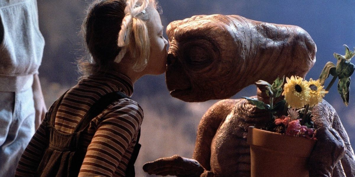 E.T.-The-Extra-Terrestrial-e1623484341769 Cropped