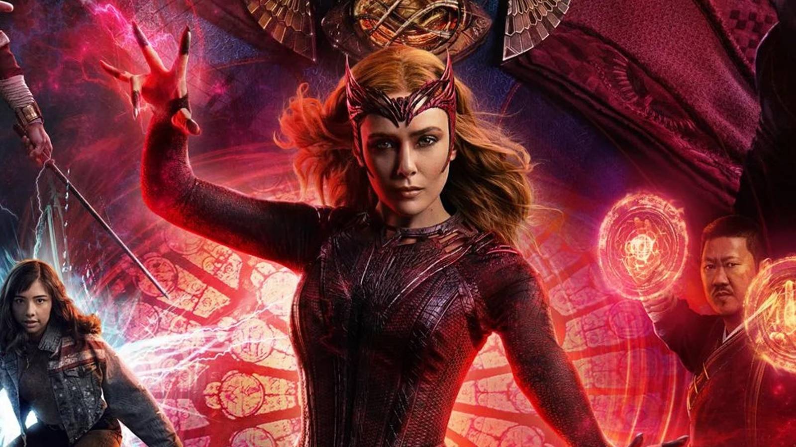 Elizabeth Olsen Scarlet Witch Doctor Strange in the Multiverse of Madness