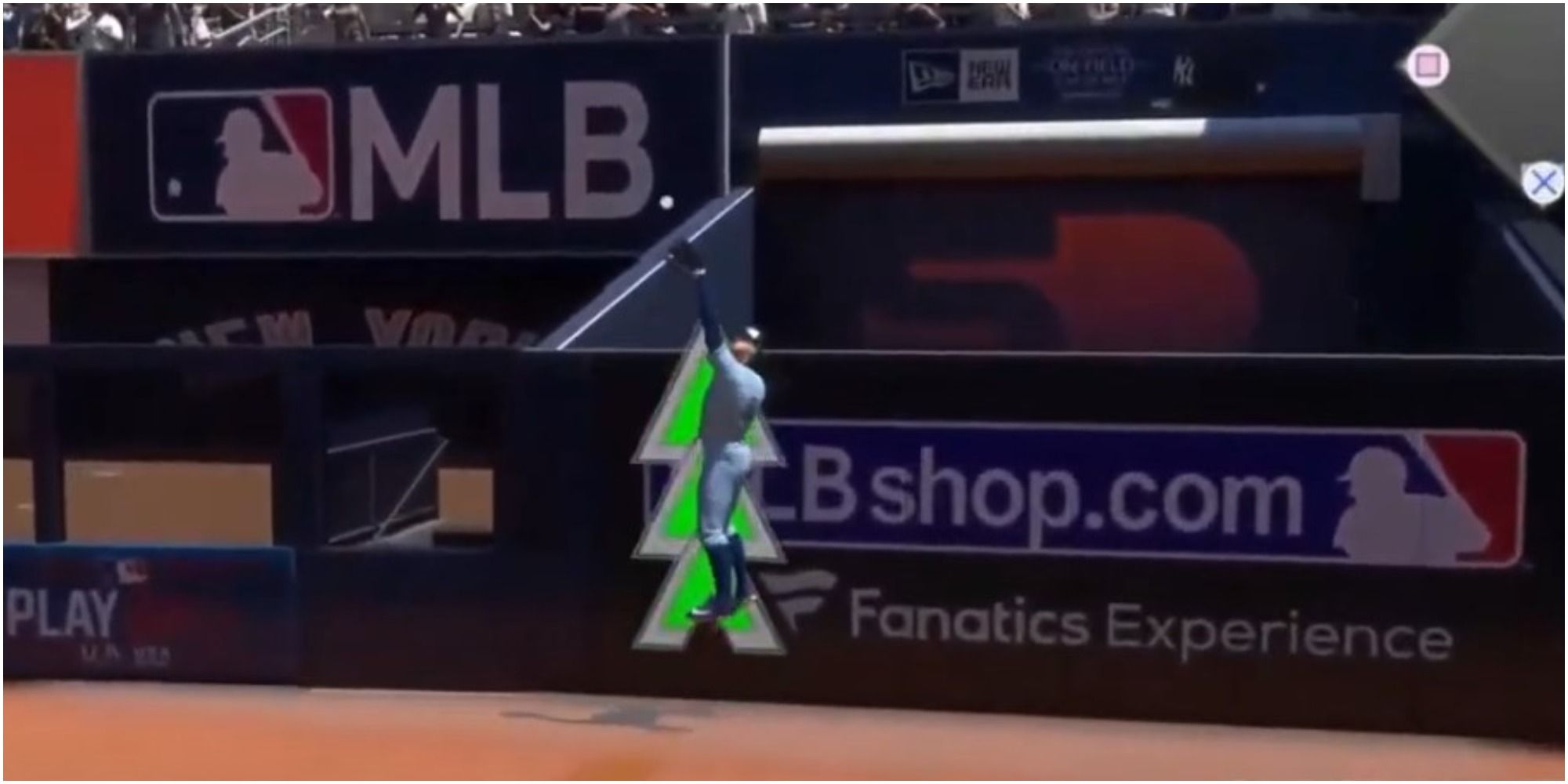 MLB The Show 22 Robbing A Home Run