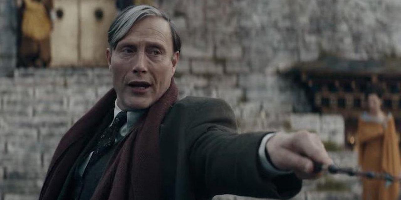 Mads-Mikkelsons-look-as-Grindelwald Cropped
