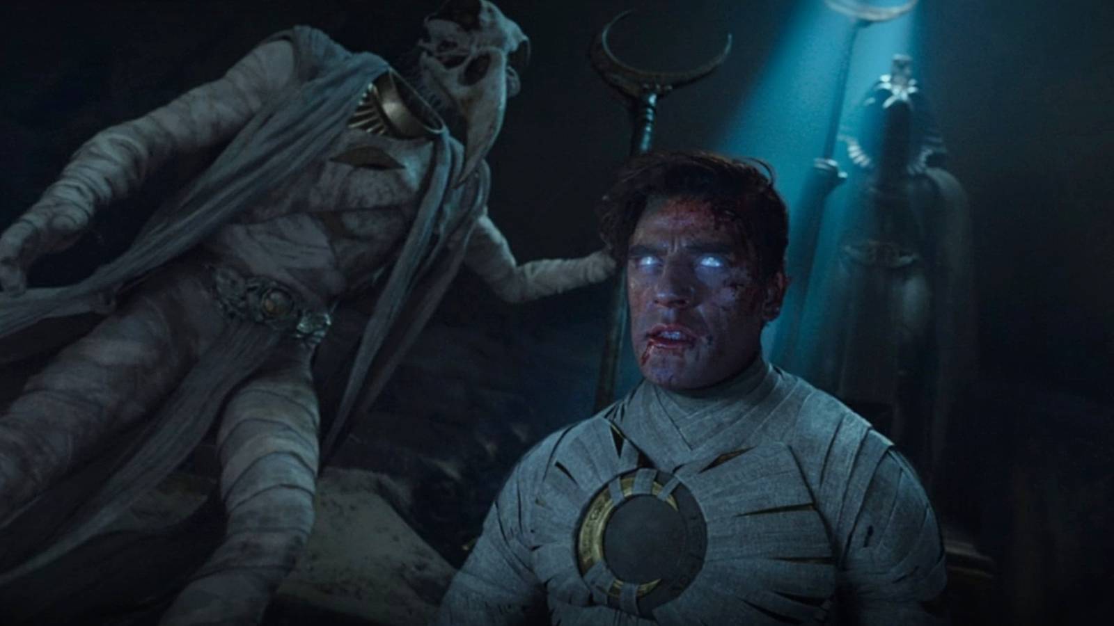 Moon Knight transformation with Konshu Oscar Isaac