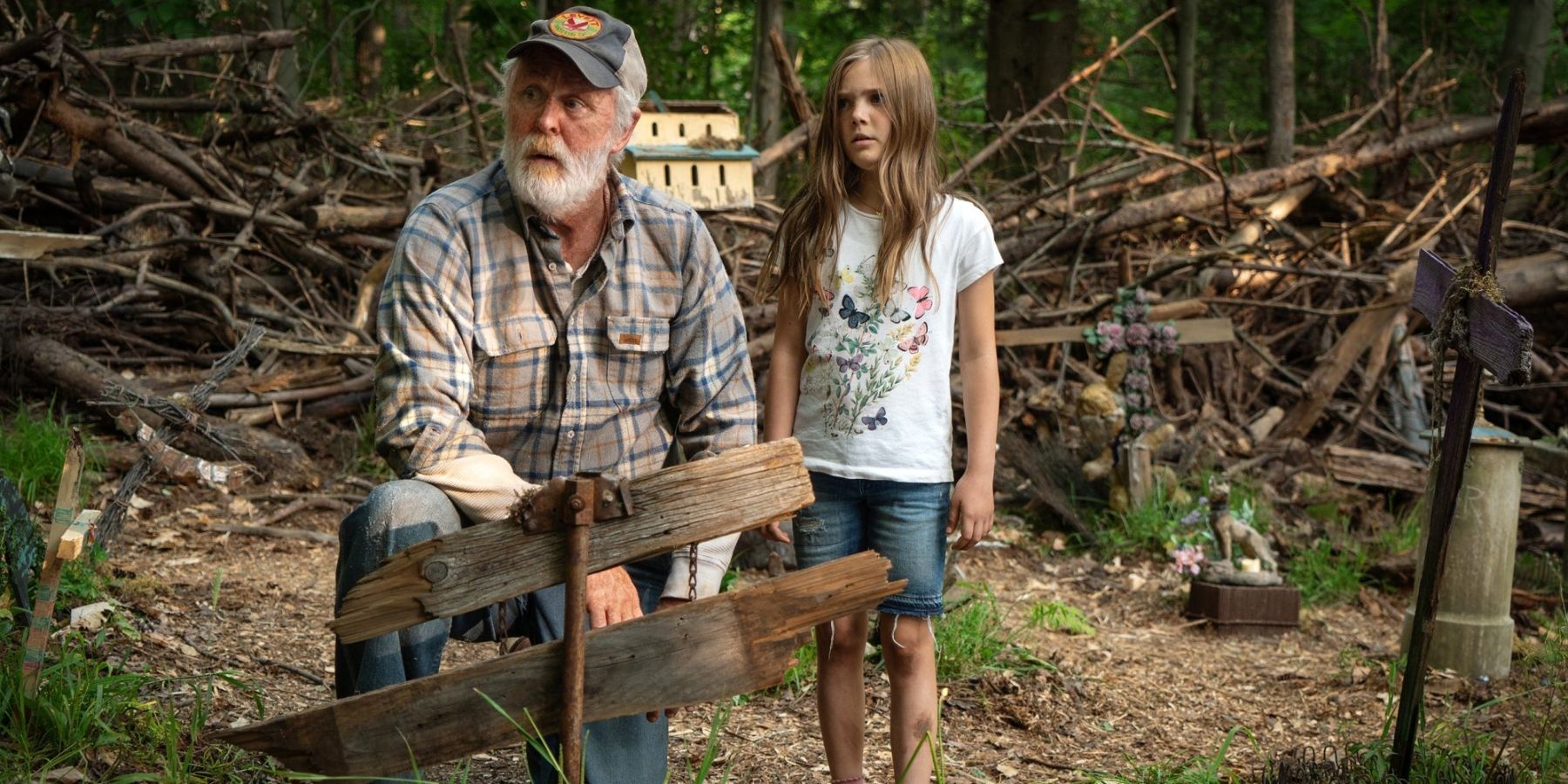Jud (John Lithgow) and Ellie (Jeté Laurence) in Pet Sematary (2019)