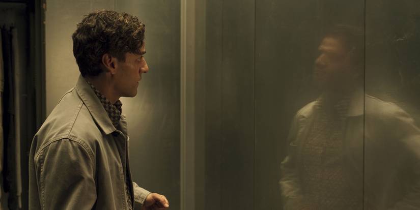 Steven talks to his reflection in Moon Knight