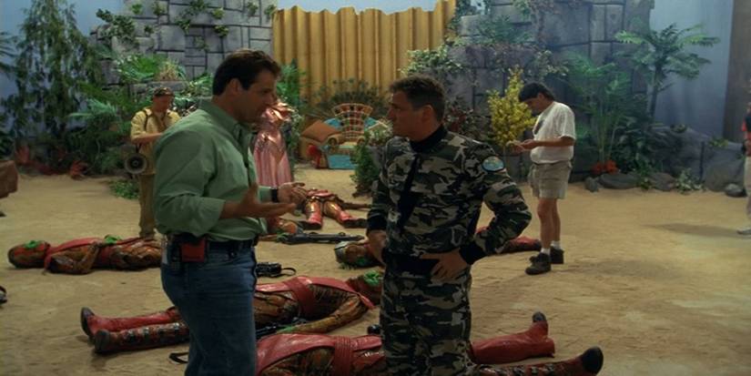 cast of wormhole x treme discussing a scene