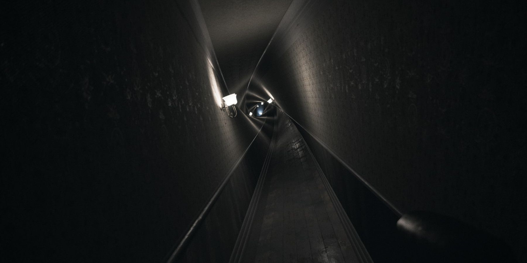 visage game horror corridor