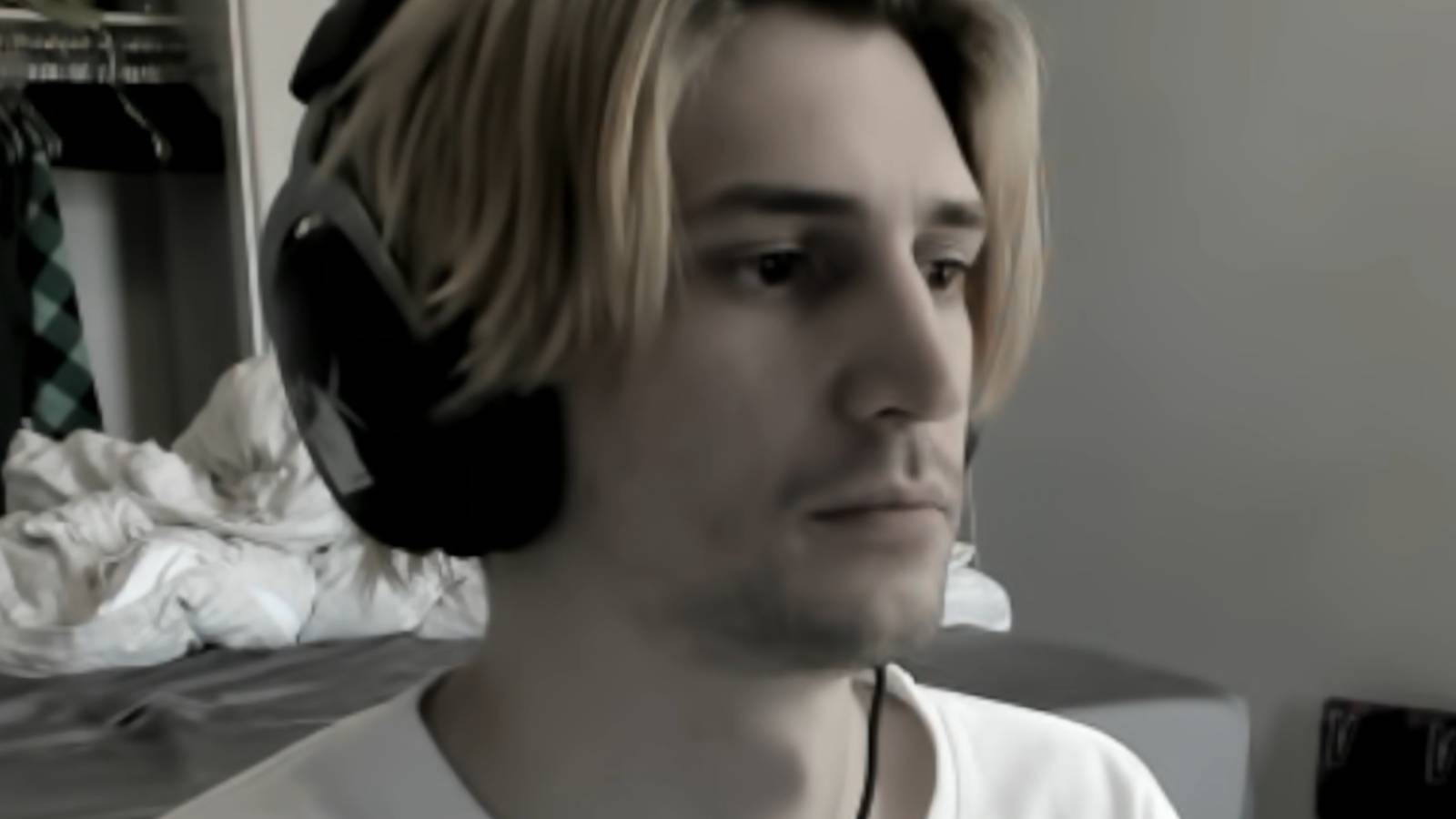 xqc internet out tweet