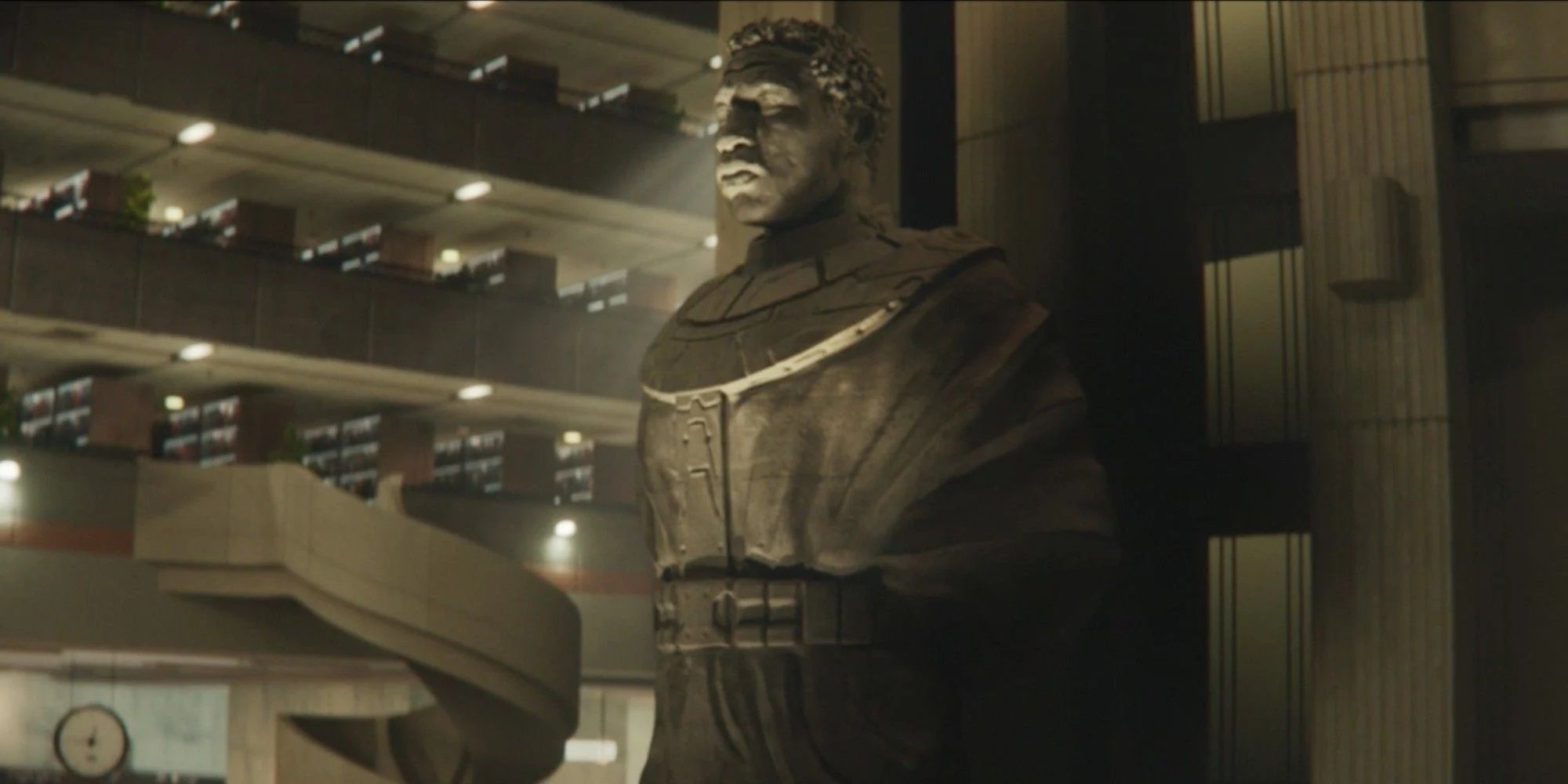 A Kang statue in the Loki season 1 finale