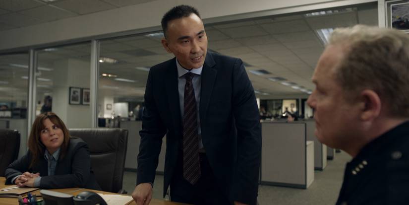 Albert works on the case with the LAPD in Barry