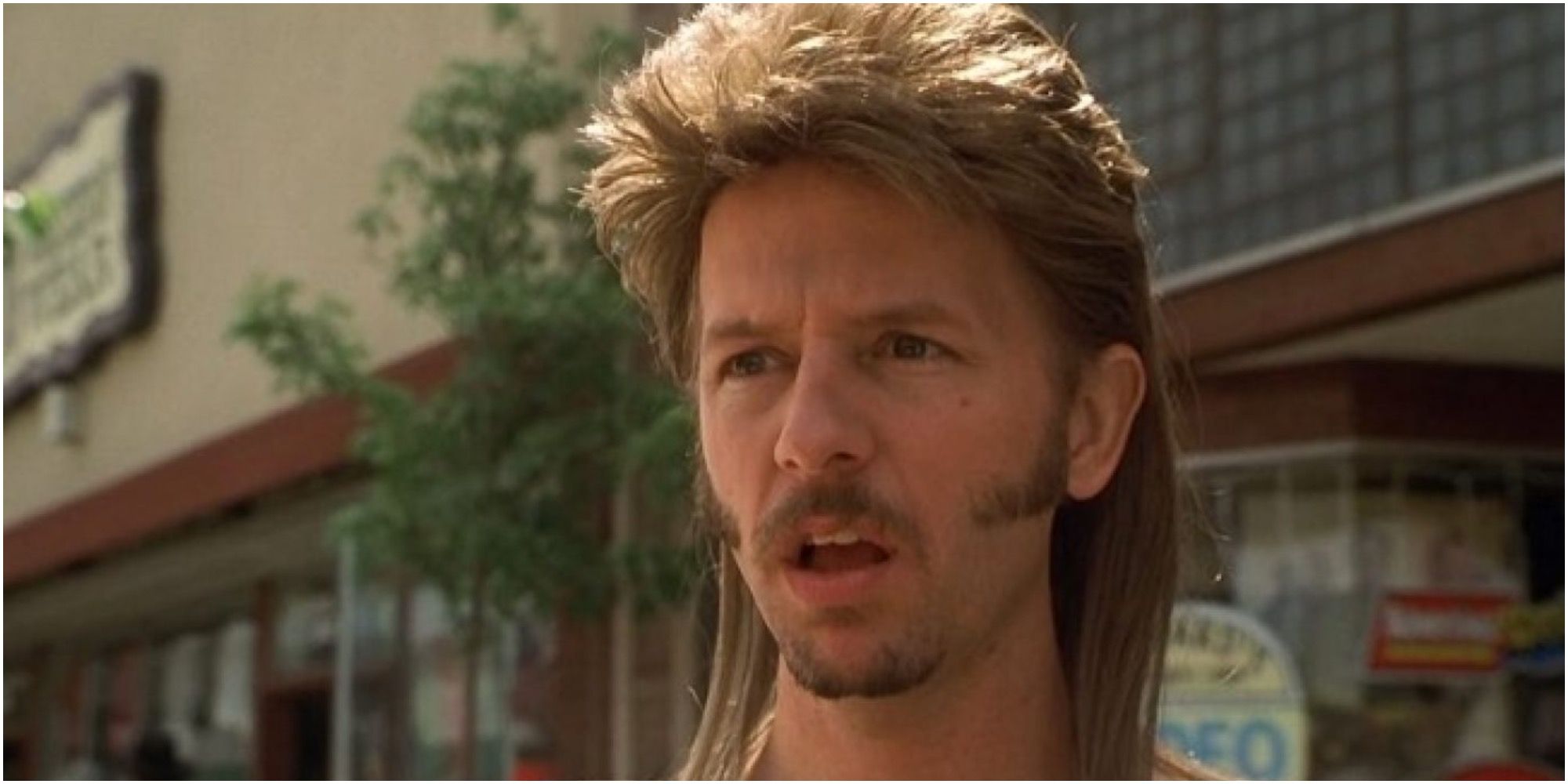 David Spade as Joe Dirt in Los Angeles in Joe Dirt movie