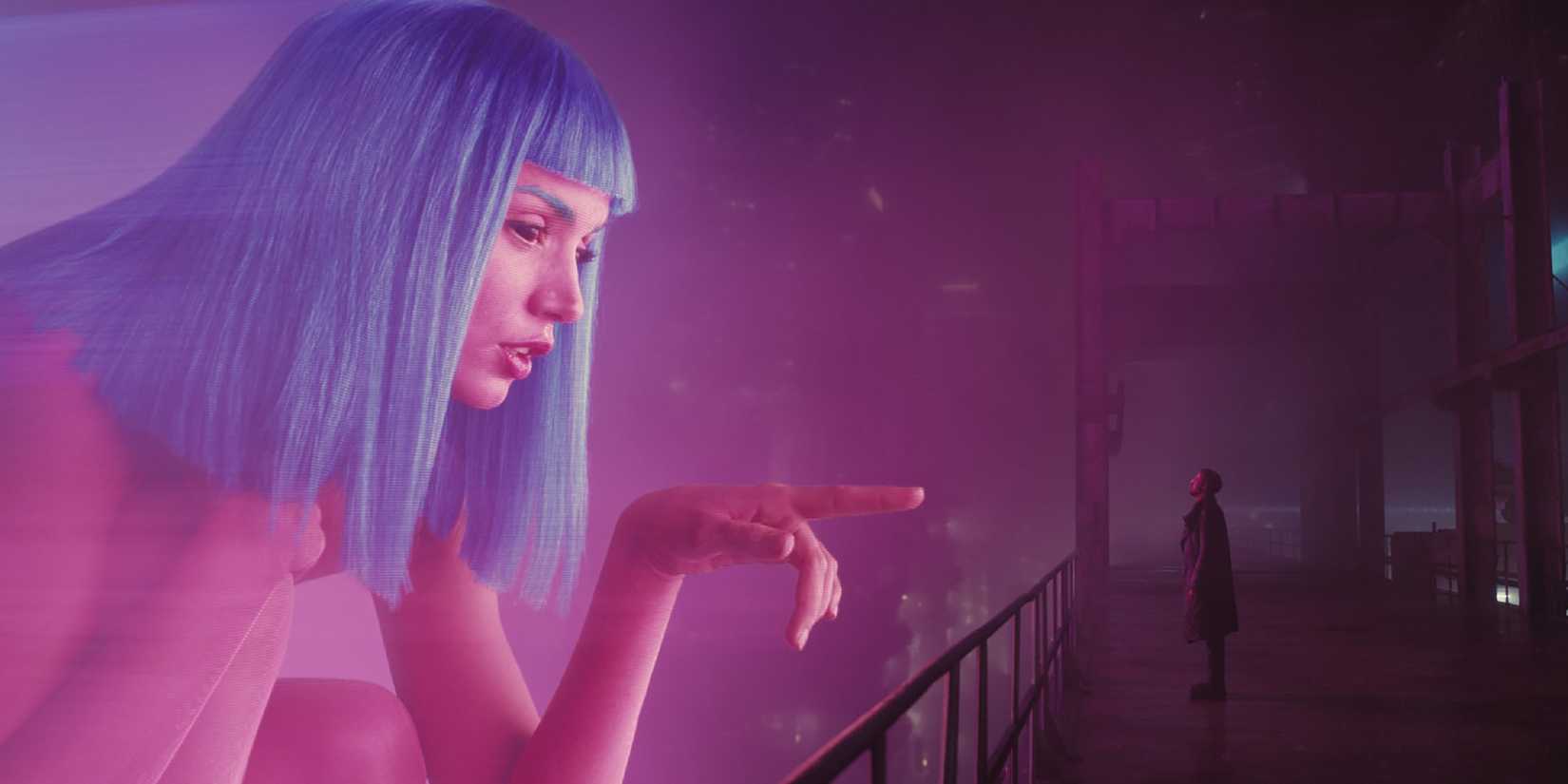 Ryan Gosling & Ana De Armas In Blade Runner 2049