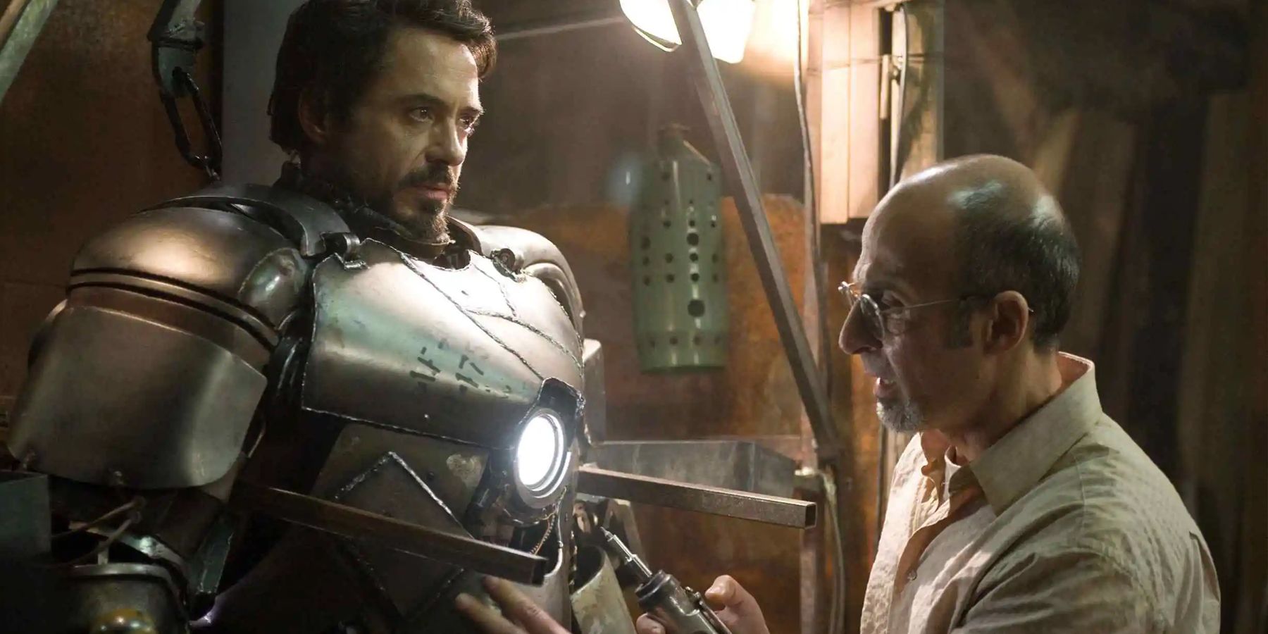 Iron Man 2008 tony stark in prototype suit
