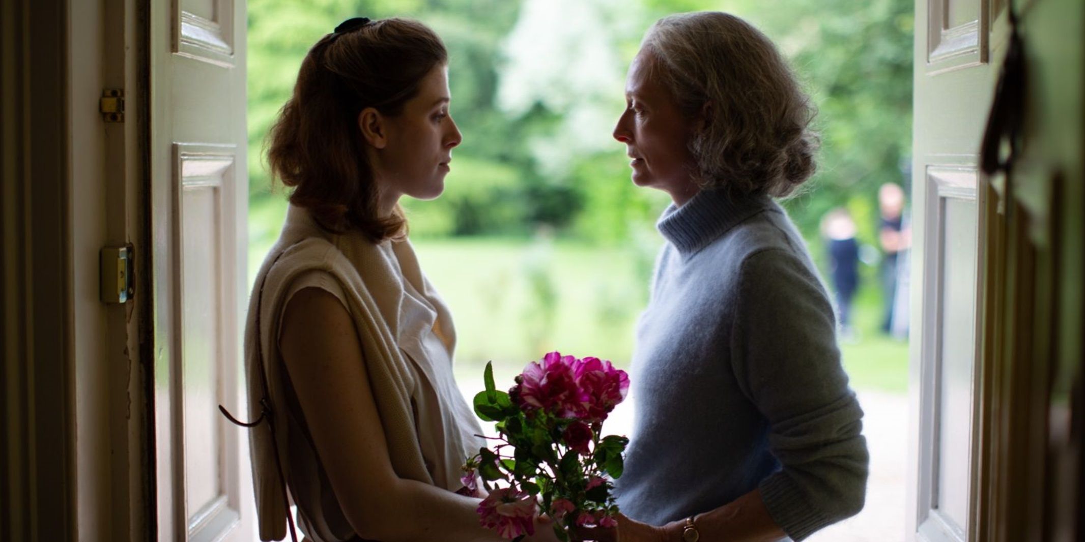 Julie talks to her mom in The Souvenir Part II