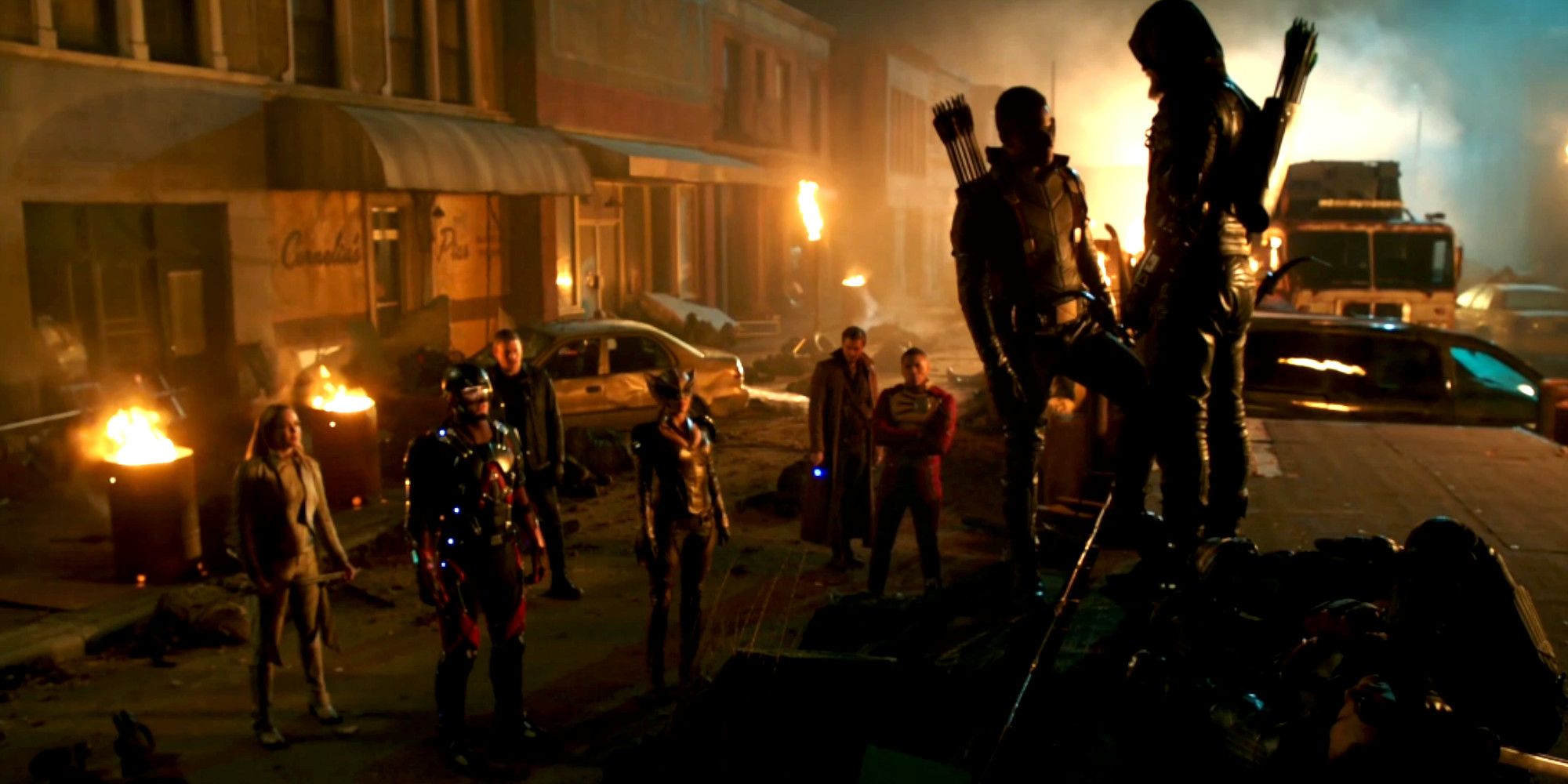 Legends of Tomorrow Star City 2046 (Season 1) Green Arrow