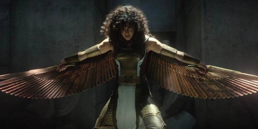 Layla showing off the wings of her Tawaret outfit