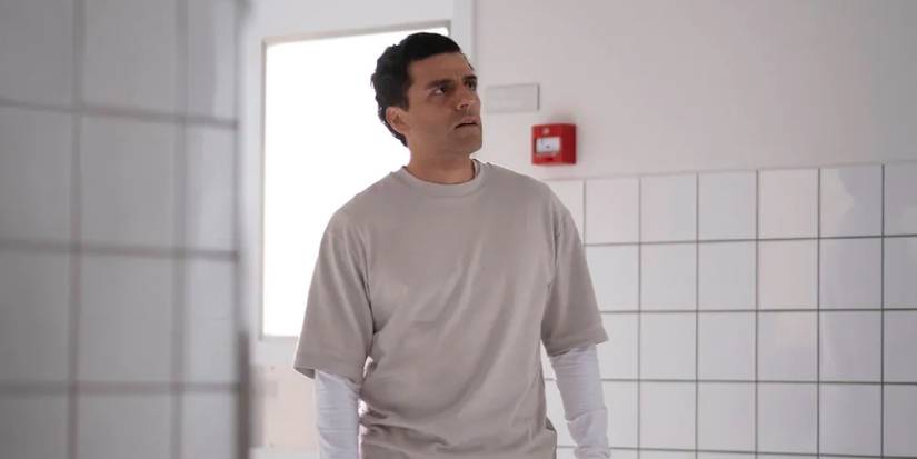 Marc standing in the hallway of a hospital in Moon Knight