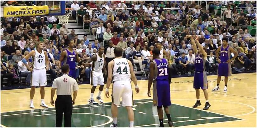 NBA 2K22 Steve Nash Tossing Up A Free Throw