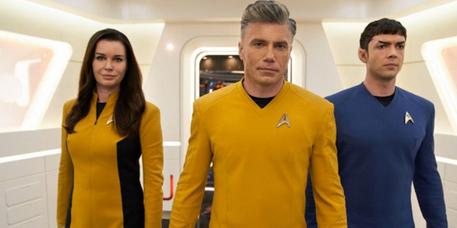 Star Trek- Strange New Worlds Episode 1 Review Crew
