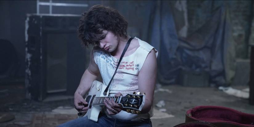 pistol-steve-jones-Cropped-1