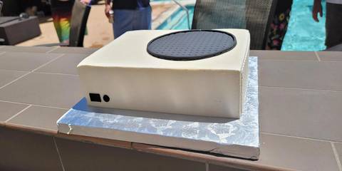 xbox-series-s-cake-front