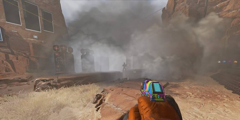 Bangalore - Aiming at an enemy while smoked