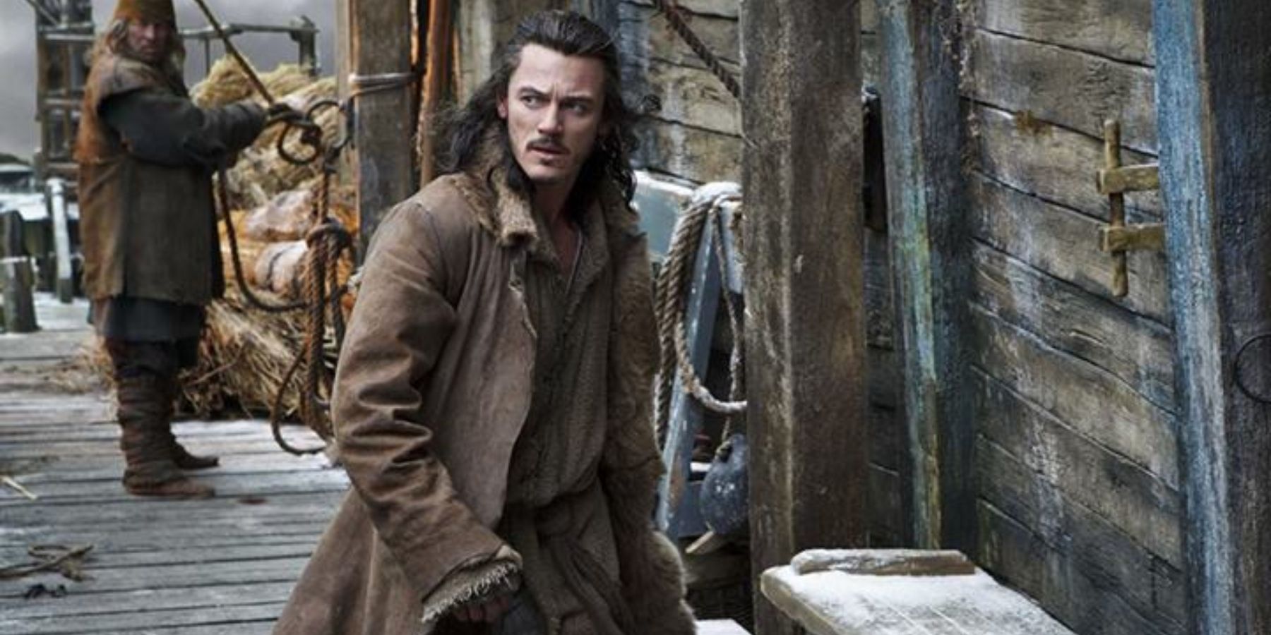 Bard the Bowman, his daughters and their outfits