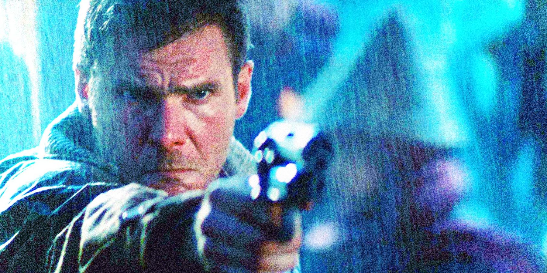Blade Runner Harrison Ford aiming his pistol in the 1982 movie